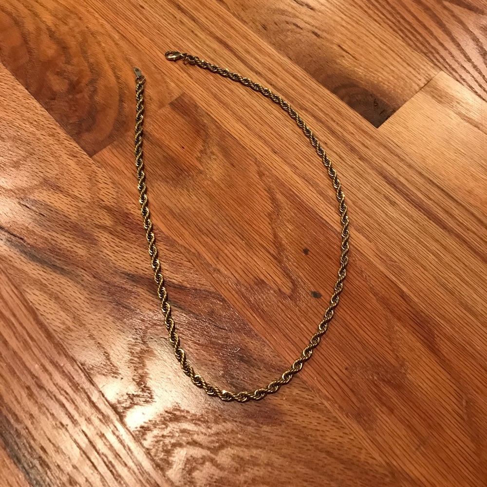 - Gold rope chain